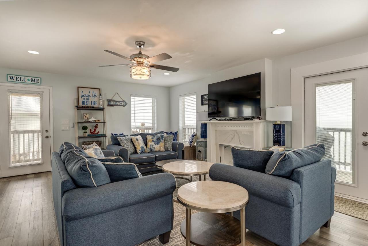 Strand Castle - Gulf Front! An Ideal Layout With Game Room, Small Private Pool, And Roof Top Crow'S Nest! Home Dauphin Island Esterno foto