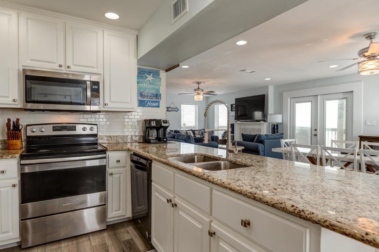 Strand Castle - Gulf Front! An Ideal Layout With Game Room, Small Private Pool, And Roof Top Crow'S Nest! Home Dauphin Island Esterno foto